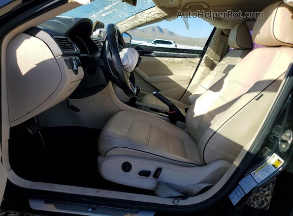 1VWAT7A33GC068358 2016 VOLKSWAGEN PASSAT Black Front interior view
