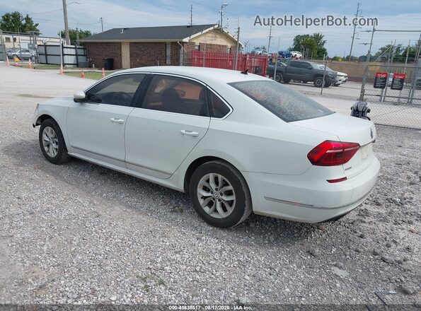 1VWAT7A33HC004435 2017 VOLKSWAGEN PASSAT White Tył lewy