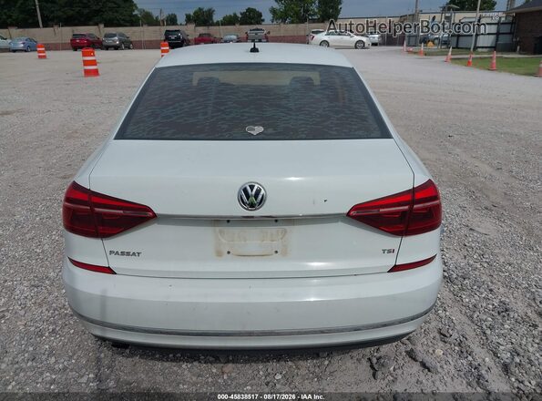 1VWAT7A33HC004435 2017 VOLKSWAGEN PASSAT White 
