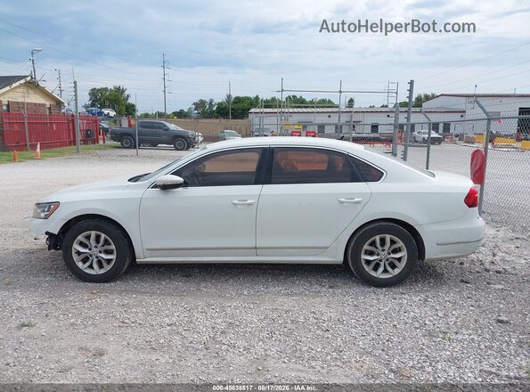 1VWAT7A33HC004435 2017 VOLKSWAGEN PASSAT White Widok wnętrza 360 stopni