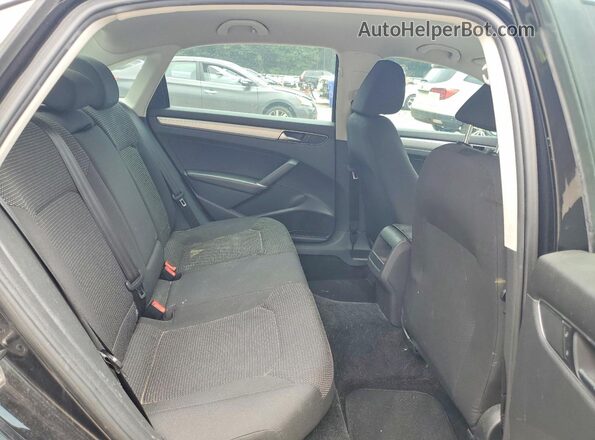 1VWAT7A33HC044076 2017 VOLKSWAGEN PASSAT Black Widok tylnych siedzeń