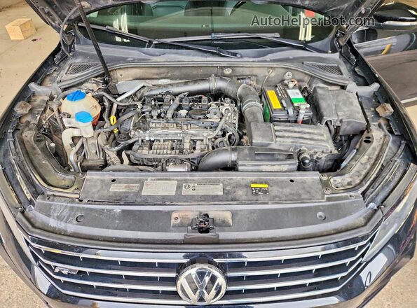 1VWAT7A34GC062519 2016 VOLKSWAGEN PASSAT Black Vista interior trasera