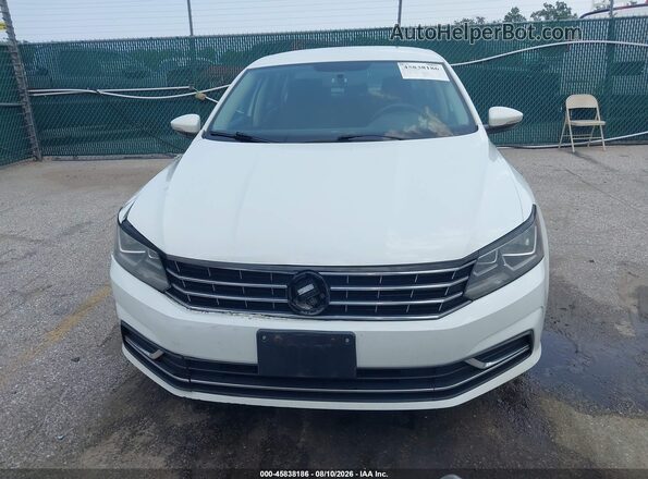 1VWAT7A34HC079810 2017 VOLKSWAGEN PASSAT White Вид щитка приладів