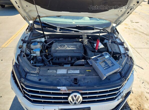 1VWAT7A36HC048977 2017 VOLKSWAGEN PASSAT White უკანა სალონის ხედი