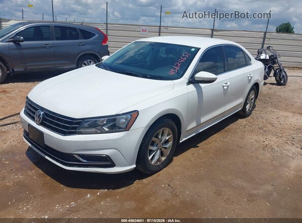 1VWAT7A37GC003867 2016 VOLKSWAGEN PASSAT White Передня ліва чверть