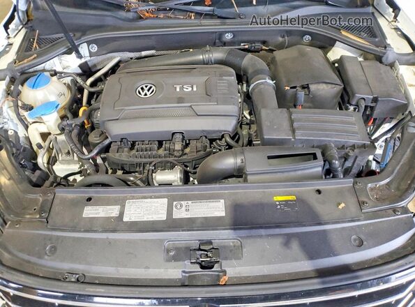 1VWAT7A37HC025403 2017 VOLKSWAGEN PASSAT White Vista interior trasera