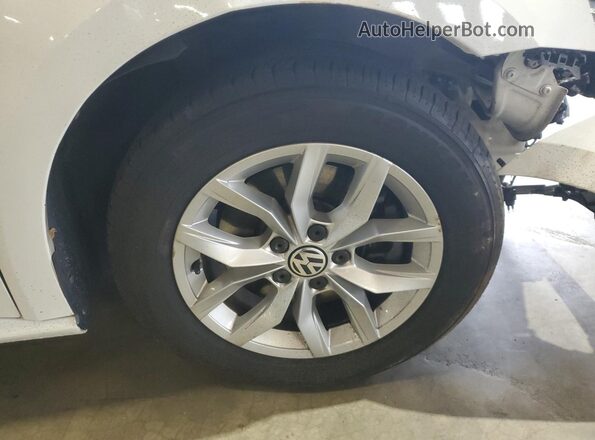 1VWAT7A37HC025403 2017 VOLKSWAGEN PASSAT White 