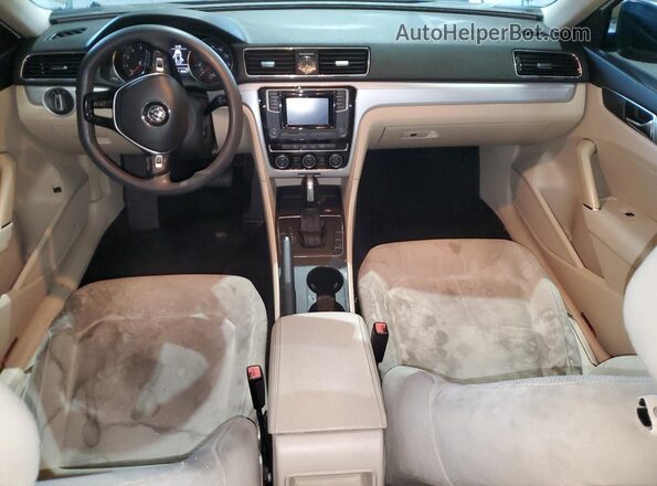 1VWAT7A37HC025403 2017 VOLKSWAGEN PASSAT White 