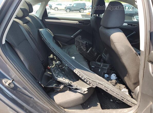 1VWAT7A38HC031839 2017 VOLKSWAGEN PASSAT Silver Vista de los asientos traseros