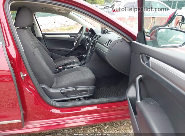 1VWAT7A39GC012425 2016 VOLKSWAGEN PASSAT Red Вид салону спереду
