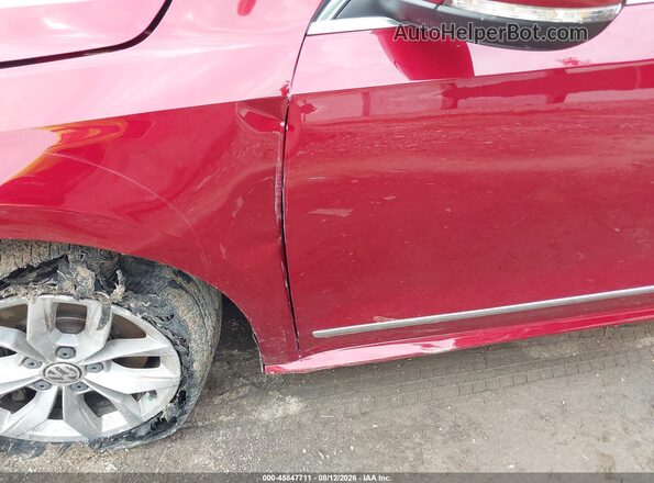 1VWAT7A39GC012425 2016 VOLKSWAGEN PASSAT Red Вид задньої частини салону