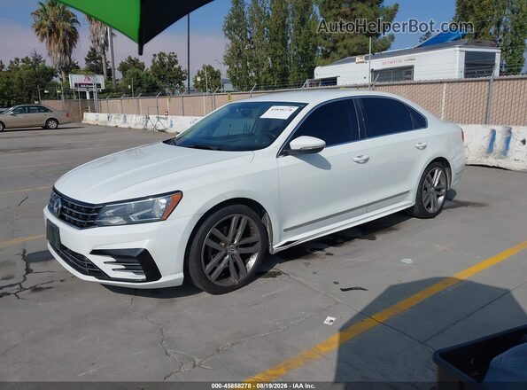 1VWAT7A39GC039818 2016 VOLKSWAGEN PASSAT White Передня ліва чверть