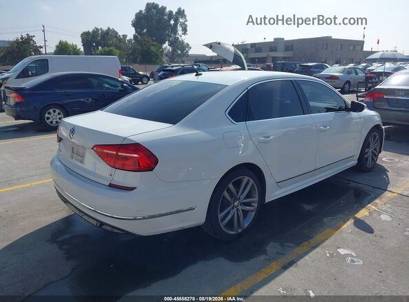 1VWAT7A39GC039818 2016 VOLKSWAGEN PASSAT White Задня права чверть