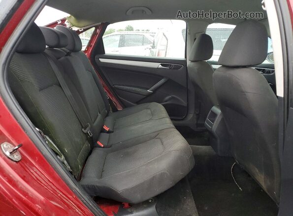 1VWAT7A39GC050219 2016 VOLKSWAGEN PASSAT Red Widok tylnych siedzeń