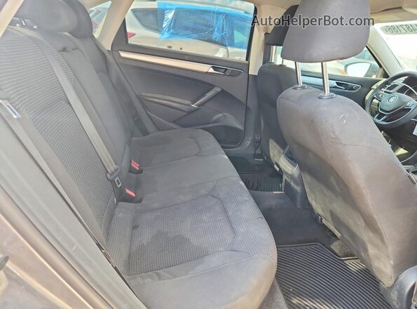 1VWAT7A39HC086199 2017 VOLKSWAGEN PASSAT Серый Вид задних сидений