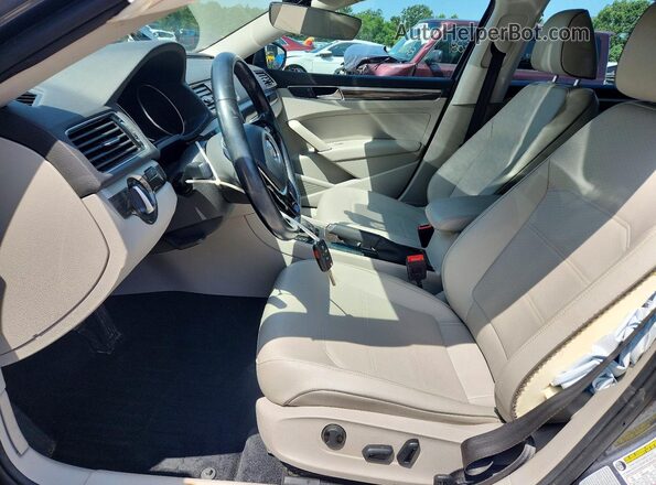1VWBA7A30JC002240 2018 VOLKSWAGEN PASSAT Gray Vista interior delantera