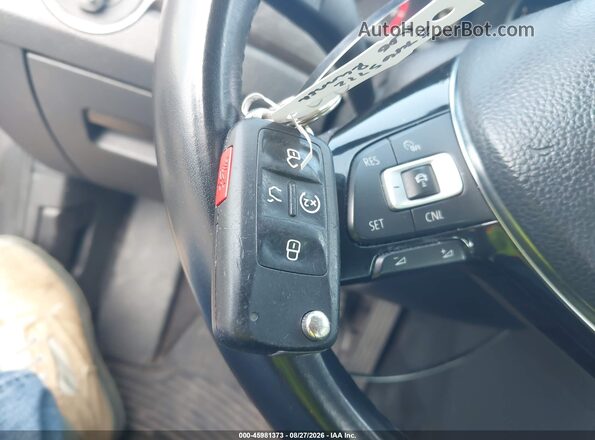 1VWBA7A34JC018263 2018 VOLKSWAGEN PASSAT Gray Vista del salpicadero