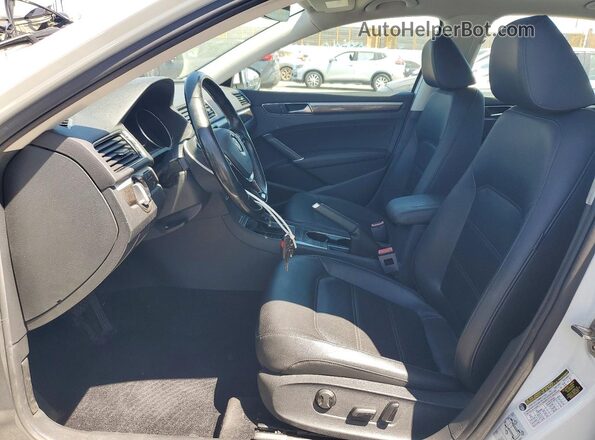 1VWBA7A35JC028509 2018 VOLKSWAGEN PASSAT White Widok wnętrza z przodu