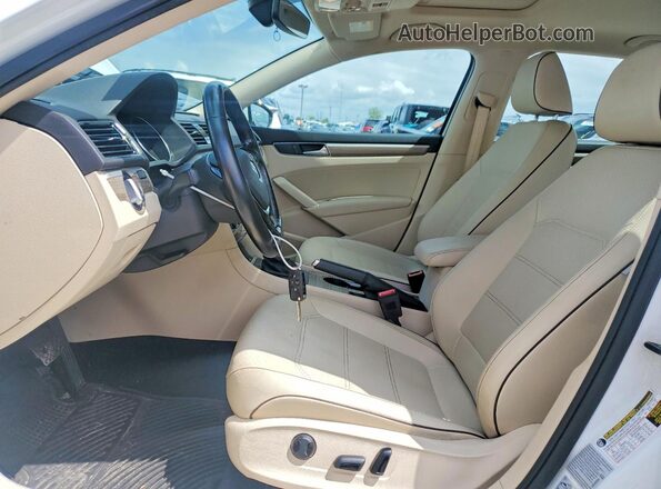 1VWBA7A36JC000914 2018 VOLKSWAGEN PASSAT White Vista interior delantera