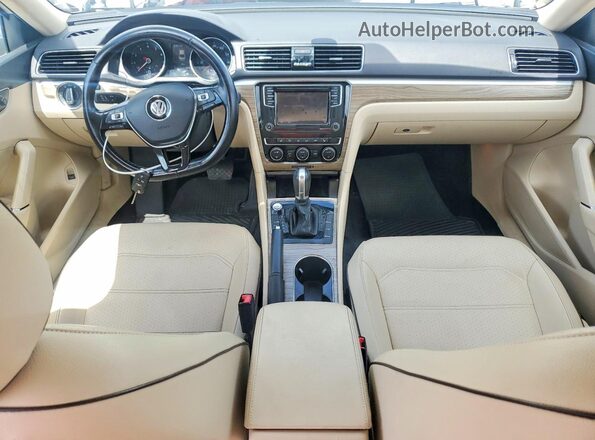 1VWBA7A36JC000914 2018 VOLKSWAGEN PASSAT White Vista del salpicadero