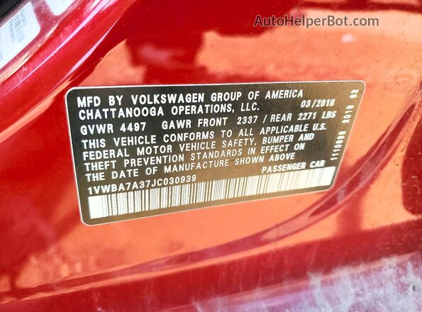 1VWBA7A37JC030939 2018 VOLKSWAGEN PASSAT Red Engine compartment view