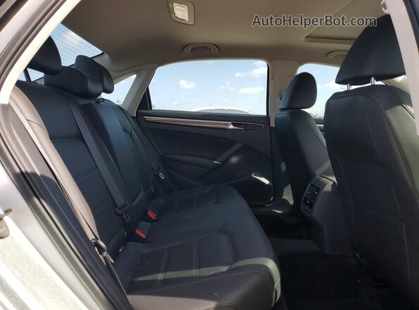 1VWBA7A38JC041738 2018 VOLKSWAGEN PASSAT Silver Հետևի նստատեղերի տեսք