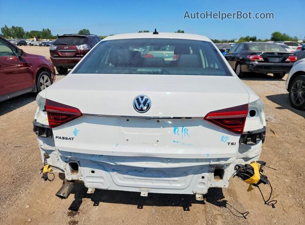 1VWBA7A38JC042839 2018 VOLKSWAGEN PASSAT Белый Вид сзади