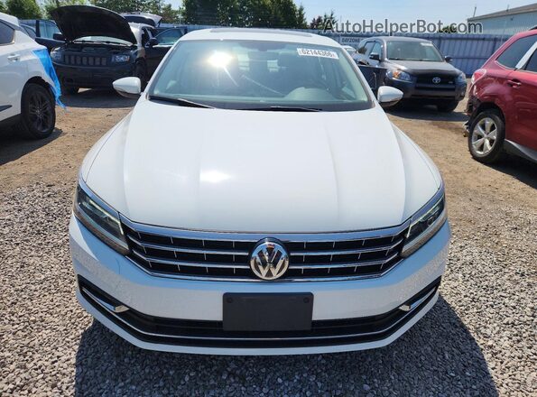 1VWBA7A38JC042839 2018 VOLKSWAGEN PASSAT Белый Вид спереди