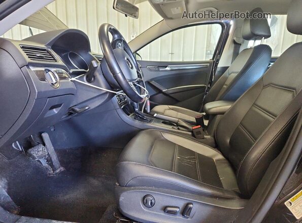 1VWBA7A38JC046972 2018 VOLKSWAGEN PASSAT Black Widok wnętrza z przodu