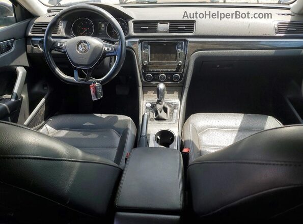 1VWBA7A39JC008215 2018 VOLKSWAGEN PASSAT Black წინა პანელის ხედი