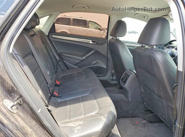 1VWBA7A39JC008215 2018 VOLKSWAGEN PASSAT Black უკანა სავარძლების ხედი