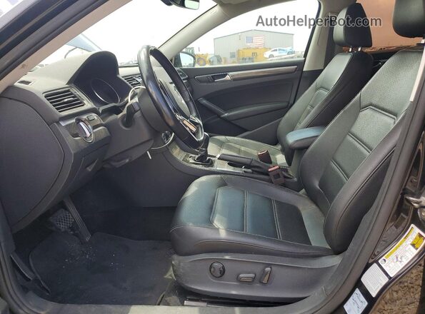 1VWBA7A39JC008215 2018 VOLKSWAGEN PASSAT Black წინა სალონის ხედი