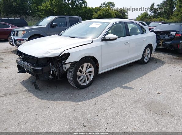 1VWBA7A39JC027797 2018 VOLKSWAGEN PASSAT White Front left