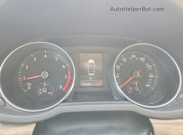 1VWBA7A3XJC019448 2018 VOLKSWAGEN PASSAT Красный Вид щитка приборов