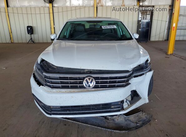 1VWBA7A3XJC021331 2018 VOLKSWAGEN PASSAT White Вид спереду
