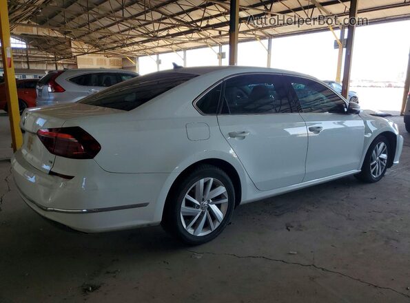 1VWBA7A3XJC021331 2018 VOLKSWAGEN PASSAT White Задня права чверть