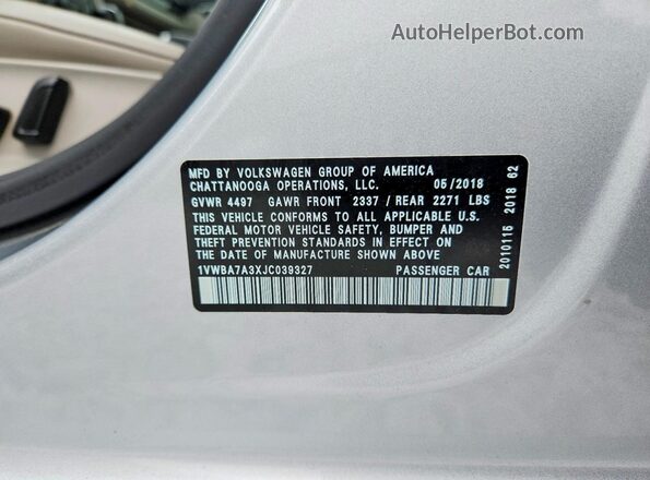 1VWBA7A3XJC039327 2018 VOLKSWAGEN PASSAT Silver Շարժիչի բաժամունքի տեսք