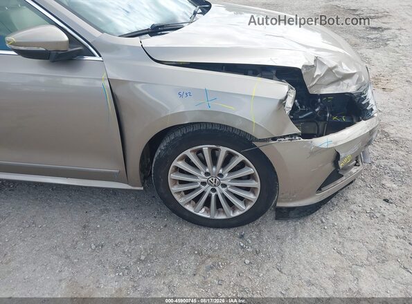 1VWBS7A32GC014461 2016 VOLKSWAGEN PASSAT Gold Widok wnętrza z tyłu