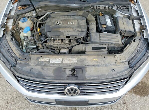 1VWBS7A34GC032010 2016 VOLKSWAGEN PASSAT Silver Вид задньої частини салону