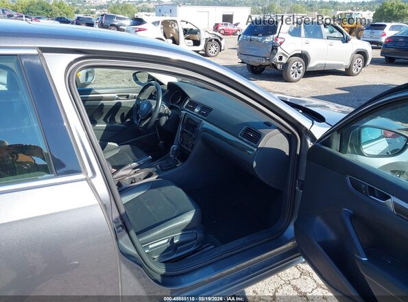 1VWBT7A30HC052852 2017 VOLKSWAGEN PASSAT Серый Вид салона спереди