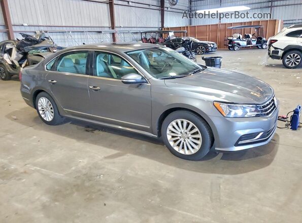 1VWBT7A35HC007776 2017 VOLKSWAGEN PASSAT Silver Delantero derecho