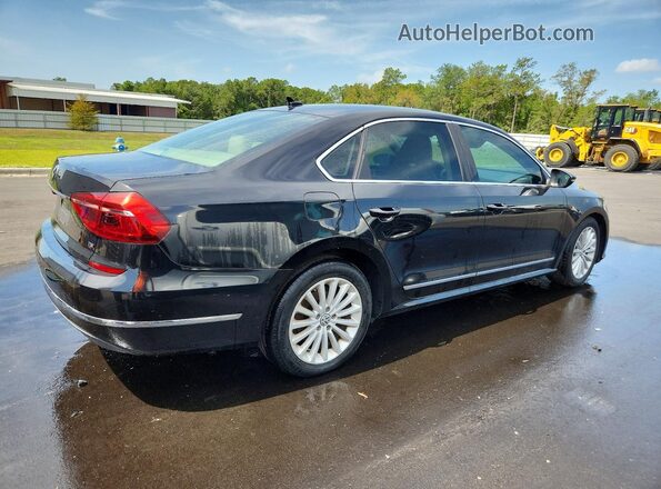 1VWBT7A36HC026563 2017 VOLKSWAGEN PASSAT Черный Задняя правая четверть