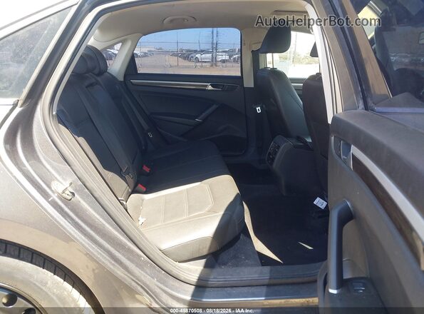 1VWBT7A39GC027270 2016 VOLKSWAGEN PASSAT Gray Widok naklejki z numerem VIN