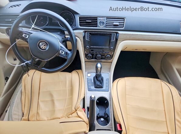 1VWCS7A38GC034606 2016 VOLKSWAGEN PASSAT White Vista del salpicadero