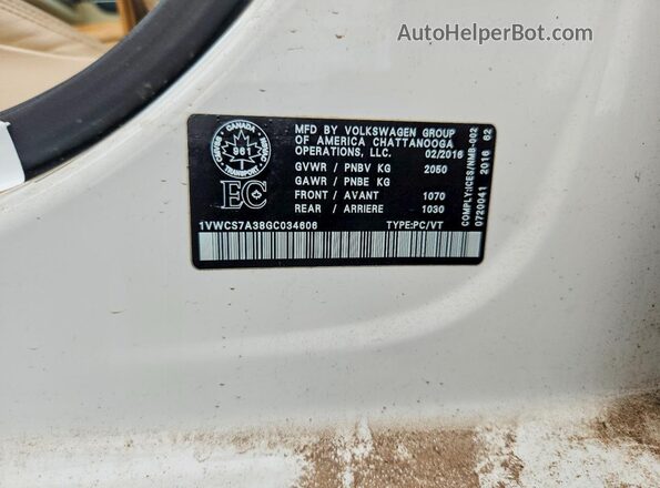 1VWCS7A38GC034606 2016 VOLKSWAGEN PASSAT White Vista del compartimento del motor