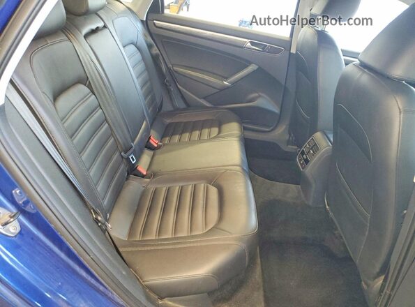 1VWCT7A30HC080316 2017 VOLKSWAGEN PASSAT Blue Vista de los asientos traseros