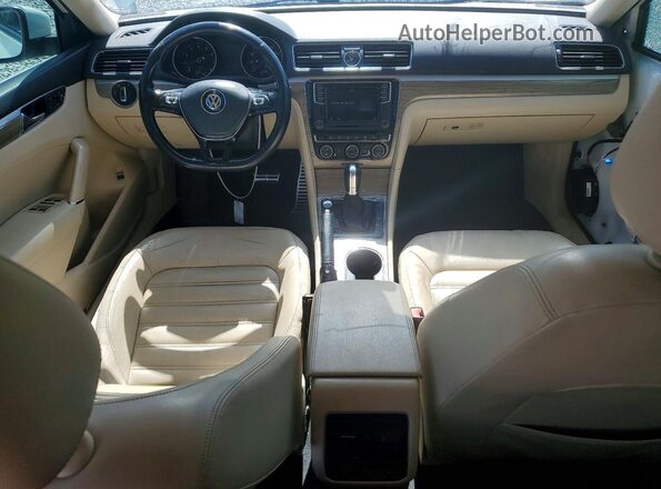 1VWCT7A39HC076118 2017 VOLKSWAGEN PASSAT White წინა პანელის ხედი