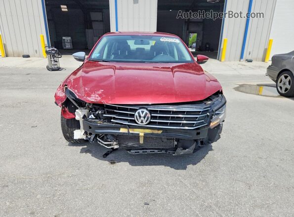 1VWDT7A31HC007329 2017 VOLKSWAGEN PASSAT Красный Вид спереди