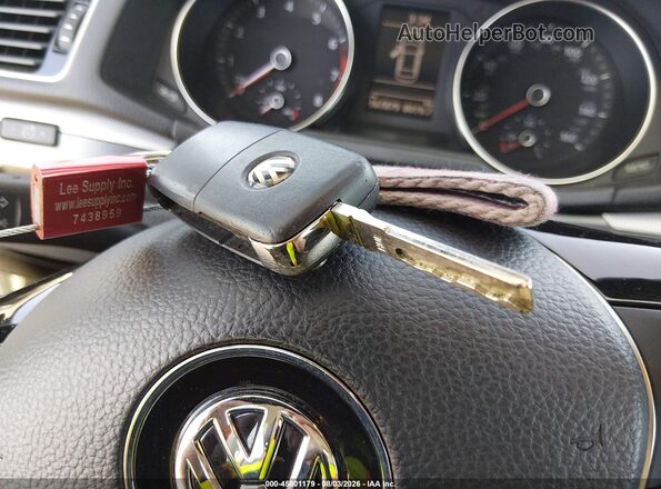 1VWDT7A33HC056824 2017 VOLKSWAGEN PASSAT White წინა პანელის ხედი