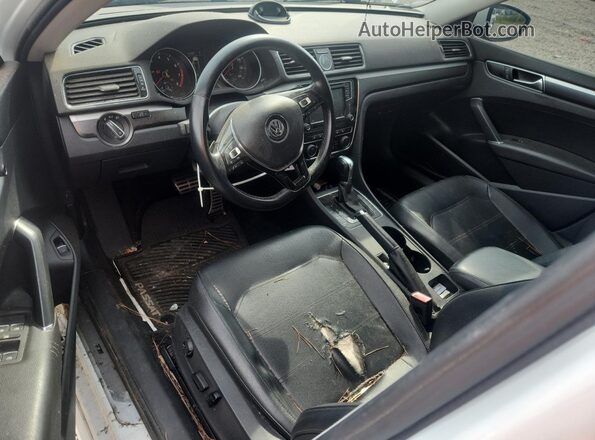 1VWDT7A34HC035416 2017 VOLKSWAGEN PASSAT White Առջևի վահանակի տեսք